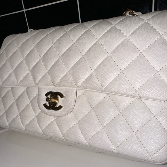 👍🏼SOLD Chanel Caviar Double Flap - Entrupy certificate! - Picture 2 of 13